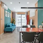 Ct Royal Apartment At Saigon Centre