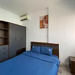 Zeus Living - 7C Downtown By Feet