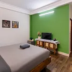 Holo Le Thanh Ton Saigon Serviced Homestay