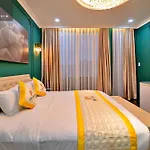 Hanz Premium Friday Saigon Hotel