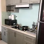 Cbd Luxury Apartment In Rivergate Building