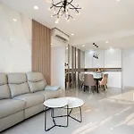 Double E Saigon Apartment