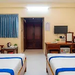 Hanh Long Hotel