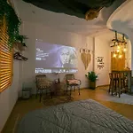 H\'Homestay Quan 1