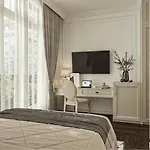Louis House