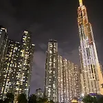 The Landmark Residences & Suites - Vinhomes Central