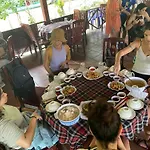 Giang Son Hotel