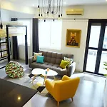 Retro Flat Near Nguyen Hue By Circadian