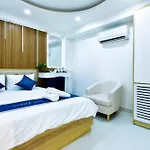 Venice 1 Hotel