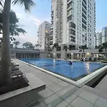 Luxury 3 Bedroom Apartment - Family - Secc