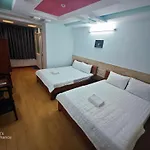Khach San Nhu Y
