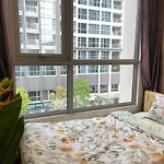 4Br - Landmark 81 - Pool & Riverside - City Center