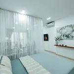 Can Ho 2 Phong Ngu Canh San Bay