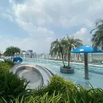 Genbee Harbour View - Infinity Swiming Pool