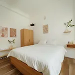 Emi Homestay - Homestay Quan 1