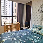 Linda Apartment-Icon56-District4-3Mins To Center Dtrc1- Infinity Pool- Awesome Rooftop
