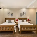 The Passion Lux Airport Hotel Apartment