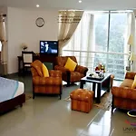 Universe Hotel