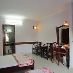 Hung Huong Hotel
