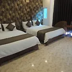 Van Phat Hotel