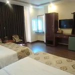 Van Phat Hotel