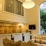 Lilly Hotel