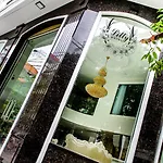 Lilly Hotel