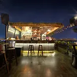 Della Boutique Hotel