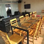Modern Saigon Hotel