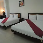 Modern Saigon Hotel