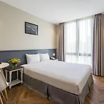 Khách sạn Parklane Nam Sài Gòn