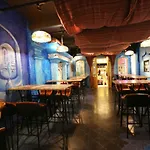 Aquarizon Boutique Hostel & City Bar
