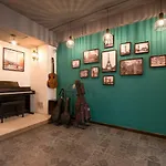 Reddoorz Near Xo Viet Nghe Tinh Street