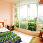 Bee Tropicool