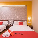 Reddoorz @ Duong Ba Trac Street