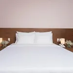 Piano Hotel