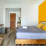 Holo Bui Vien Saigon Serviced Homestay