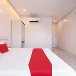 Bin Bin Hotel 4 - Near Sunrise City D7