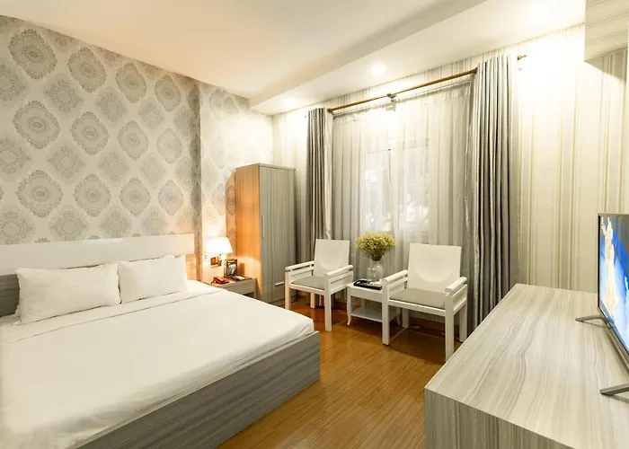 Ben Thanh Market Central Hotel