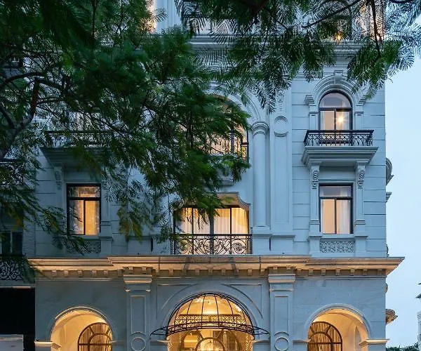 Charmaine\'S Hotel & Apartment