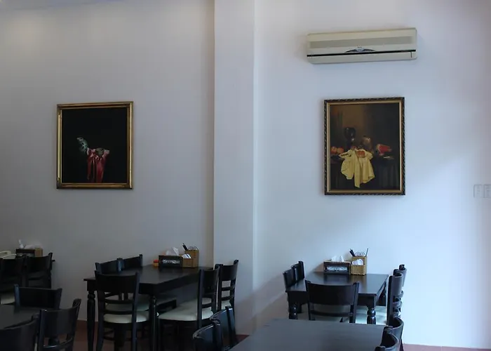 Golden Lotus Hotel