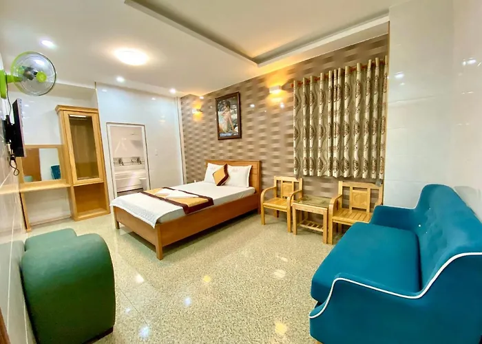 Hoang Quan Hotel