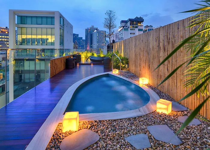 Silverland Min Hotel