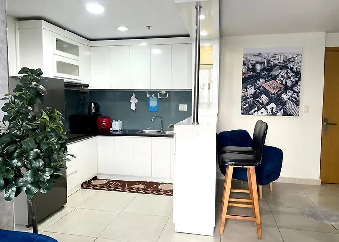 Cozy 2 Bedrooms Masteri Thao Dien Apartment