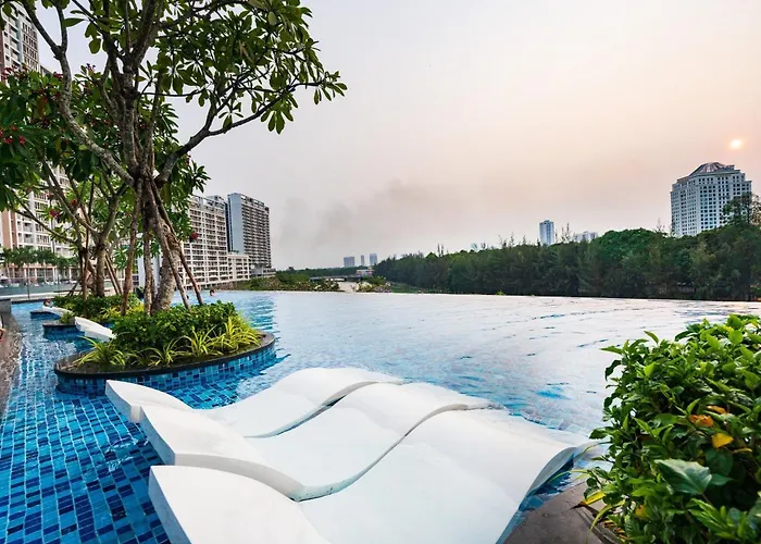 Convinia Luxury The Peak Midtown