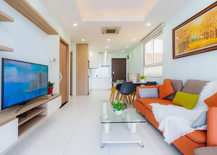 The Botanica - Apartment Near Airport - Luxury
