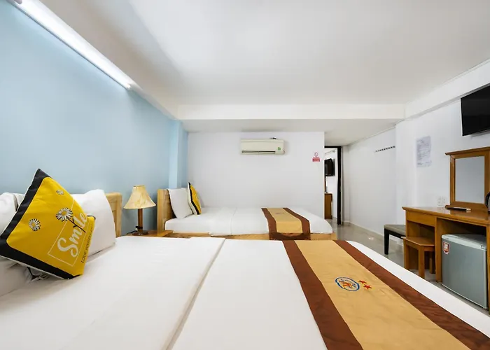 Janus Hotel 168