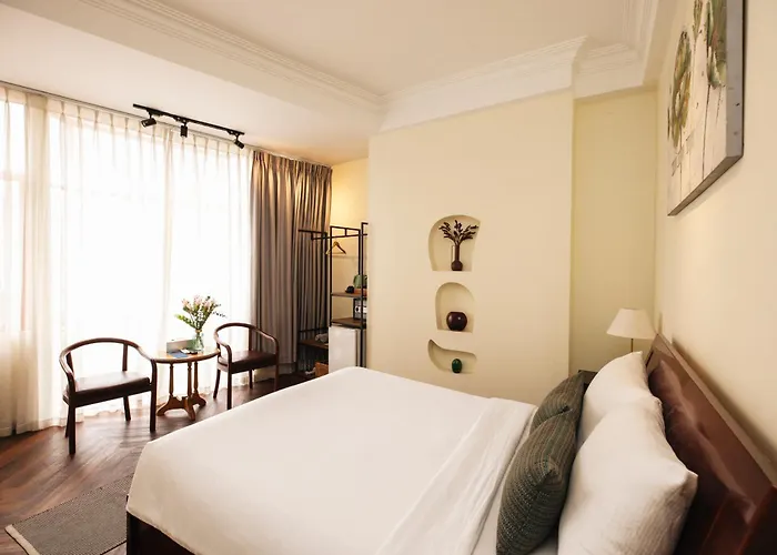 9 Hostel And Suites