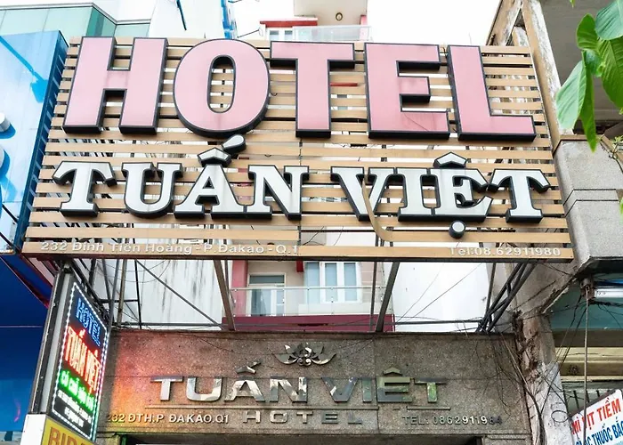 Grad Tuan Viet Hotel