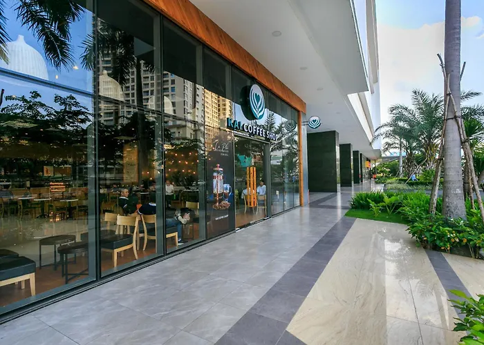 S\'Home Saigon - Infinity Pool Signature